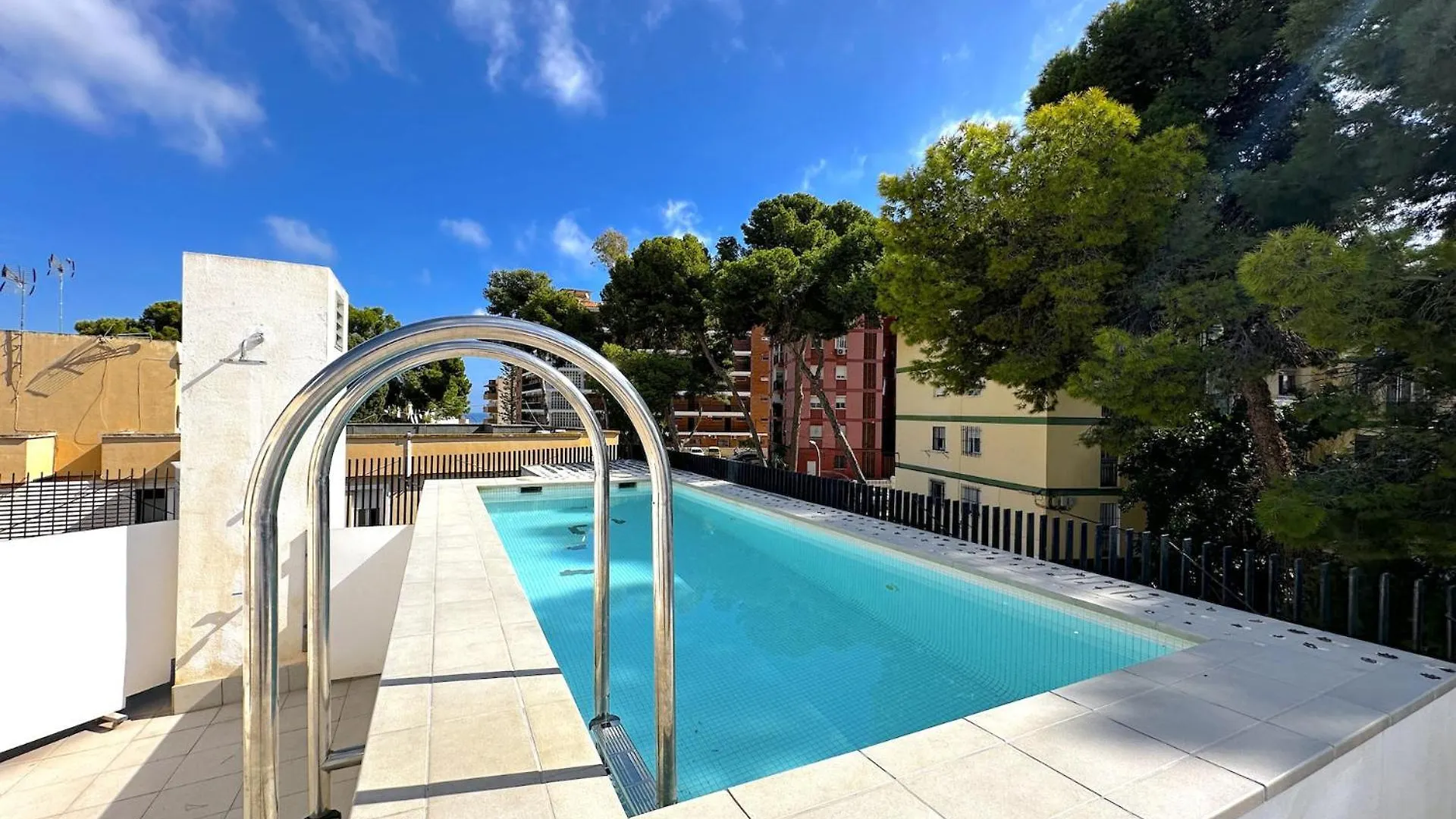 Waves Torremolinos Apartment 0*,  西班牙